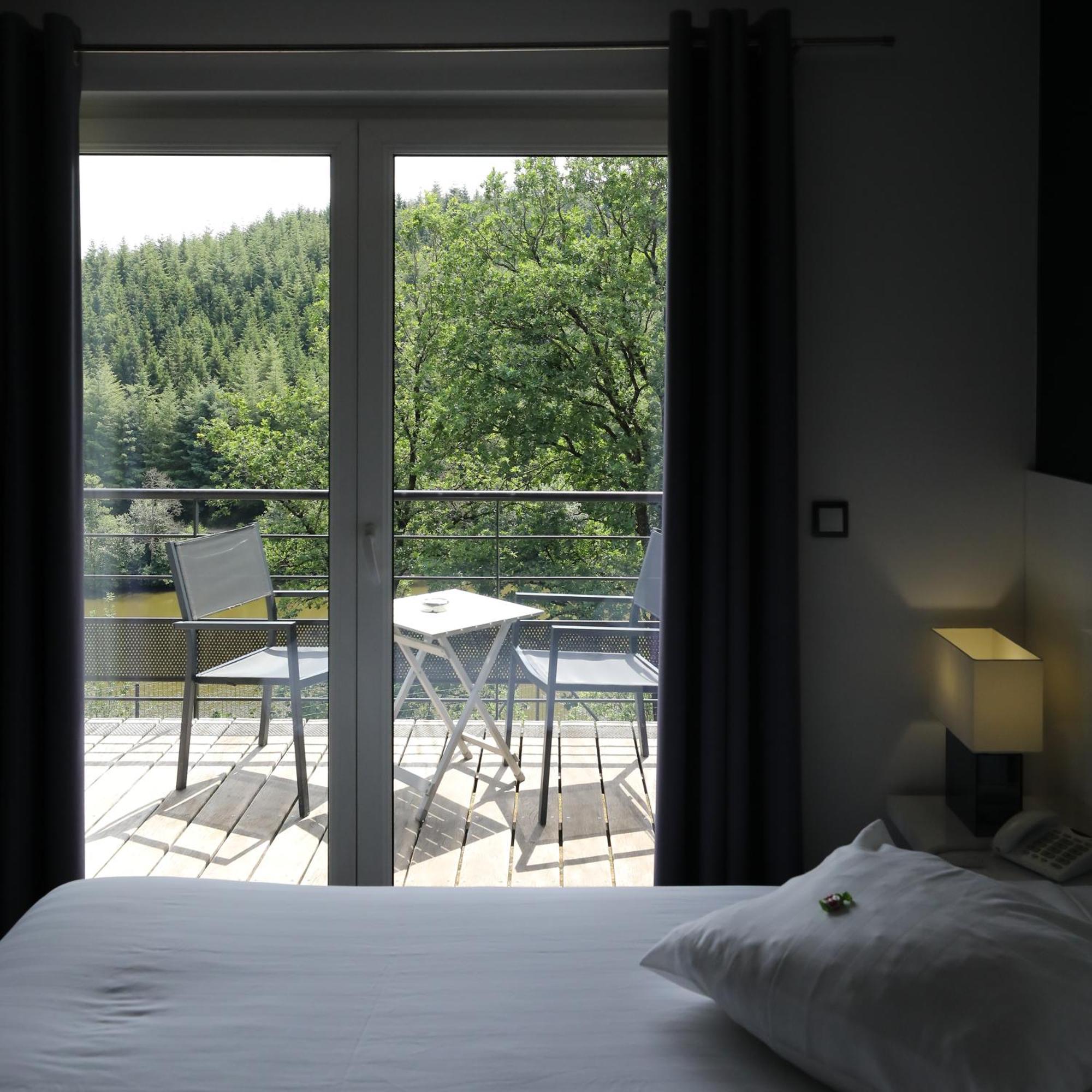 Hotel Bo Rivage Neufchâteau Exteriör bild